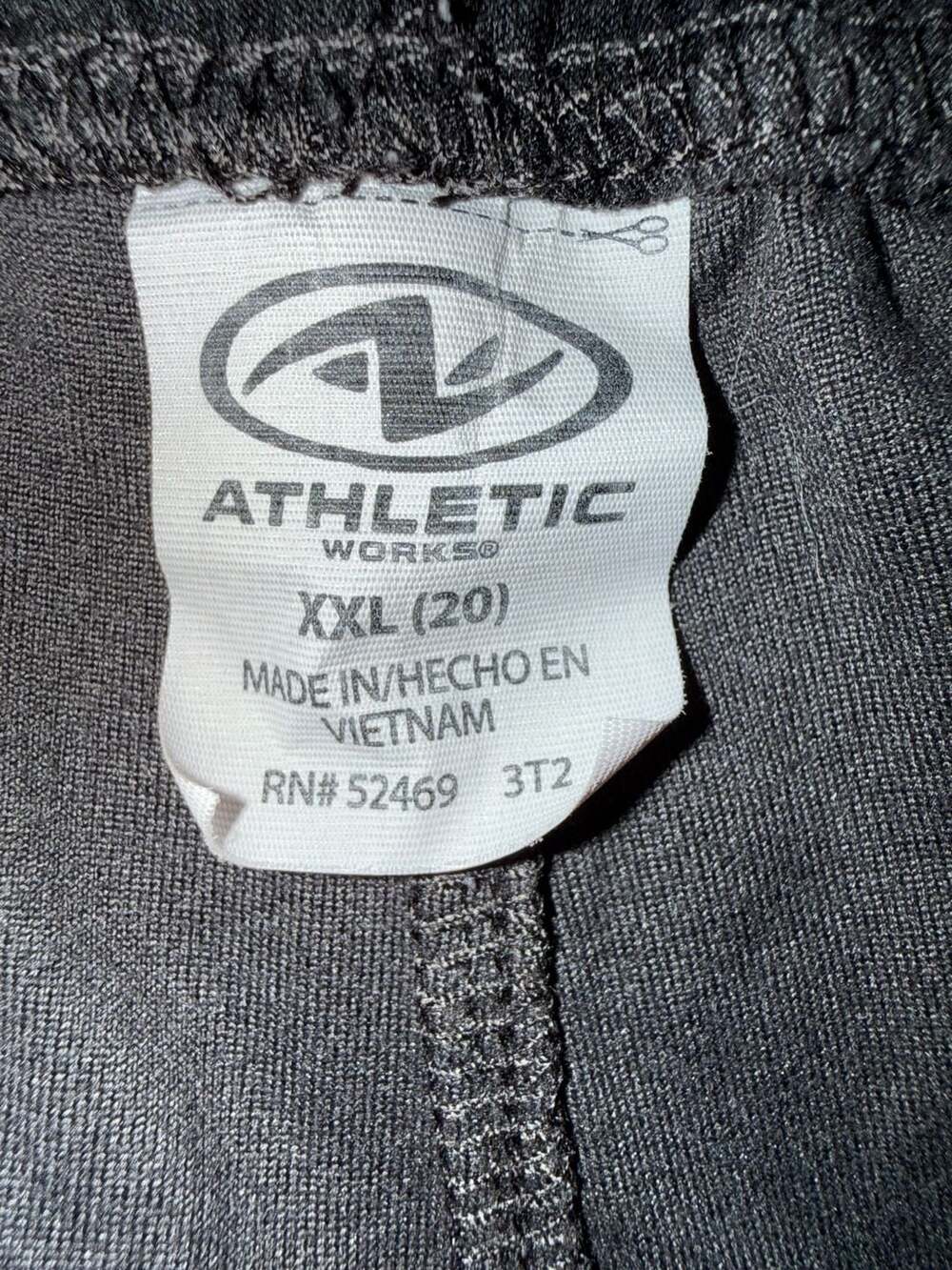 Athletic Works Gray Camouflage Active Drawstring Shorts XXL (20) - Picture 2 of 6